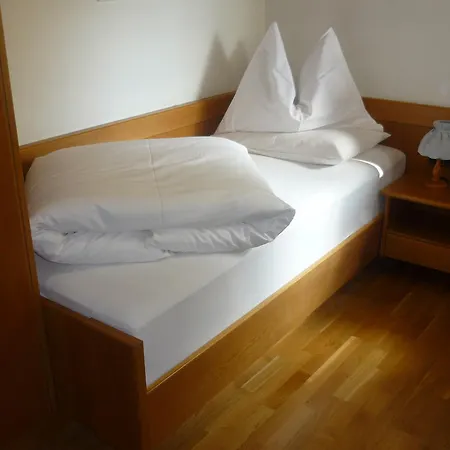Haus Bacher Seefeld w Tirolu